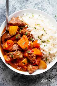 Step 3 if you want to thicken the gravy, mix the cornflour with a splash of cold water to make a paste, then stir in 2 tbsp of the liquid from the slow cooker. Slow Cooker Beef Stew Cafe Delites
