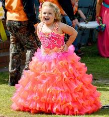 Honey Boo Boo S Mom Mama June Gets Married To Sugar Bear See Her Dress Wedding Dresses Camo Wedding Dress Camo Wedding
