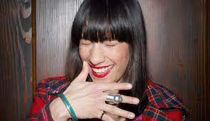 8 Things You Need To Know Before You Commit To Bangs | Self