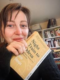 Jen Stout's Instagram, Twitter & Facebook