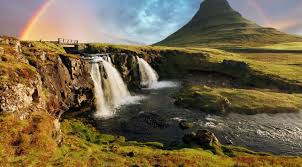L'afflux de touristes, peu habitués aux conditions de circulation en islande, entraîne une augmentation du nombre d'accidents. Islande A Voir Visiter Aurores Boreales Excursions Villes Climat Guide De Voyage Islande Tourisme