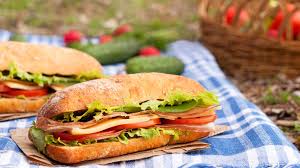 Für weniger verpackungsmüll und mehr genuss kannst du alles zuhause perfekt vorbereiten, was ihr für ein leckeres und gesundes picknick dabei haben möchtet. Die Besten Herzhaften Picknick Rezepte Daskochrezept De