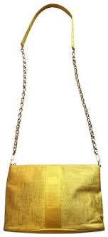 Vind fantastische aanbiedingen voor camel check burberry. Fendi W Shoulder Cross Body Purse Chain Strap Yellow Zucca Print Gold Canvas And Leather Shoulder Bag Leather Shoulder Bag Purses Crossbody Yellow Purses