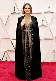 Natalie portman's oscars outfit might not seem like anything out of the ordinary at first glance. Natalie Portman S Oscars Dress Highlights All The Snubbed Female Directors
