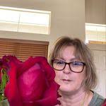 Nancy Arwood's Instagram, Twitter & Facebook