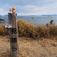 日本版エプスタイン島と呼ばれる 豊島  にやってきました。例の保養施設のすぐ近くまで行ってみたが、諸般の事情により画像はアップしないことにいたしました(笑) 東京トガリ まめしば