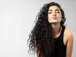 Daily routines for corkscrew, botticelli, fractal, and wavy curls. Curly Hair India S Latest Acceptance Of Curls Lead To The Emergence Of A Rs 200 Crore Industry The Economic Times