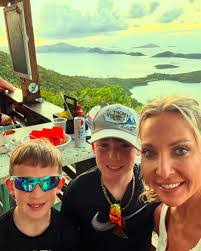 Janelle Rainey's Instagram, Twitter & Facebook