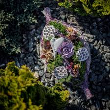 Pflanzgefasse Aus Curly Rattan In 2020 Pflanzgefasse Pflanzen Florist