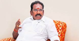 ``சுதாரிச்சு அடிக்கணும்!'' - சொல்கிறார் செல்லூர் ராஜூ