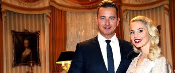 879,810 likes · 19,963 talking about this. Familientragodie Von Andreas Gabalier So Lebt Der Sanger Heute Nach Dem Suizid Seines Vaters Und Seiner Schwester