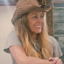 Canoeing encounter with unknown creature at night