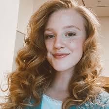 Kristen Barbour's Instagram, Twitter & Facebook