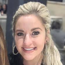 Allison Hinson's Instagram, Twitter & Facebook