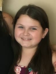 Shannon Hynes's Instagram, Twitter & Facebook