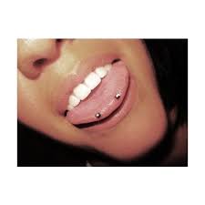 Perceurs De Babines Idees Piercings Ear Piercings Tongue Piercing Snake Eyes Tongue Piercing Lip Piercing