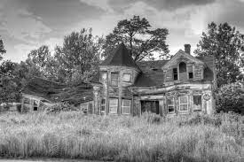 Pictures Of Haunted Houses Mike S Road Trip Haunted Houses Near Me Haunted House Haunting