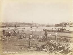 Halic Kiyisinda Oduncular Sebah Ve Joaillier Fotografi Eski Istanbul Fotograflari Arsivi Istanbul Fotograf Resimler