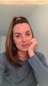 Amanda Bellew's Instagram, Twitter & Facebook