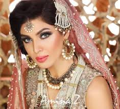It provides lots of beauty service treatments and bridal services. Best Beauty Salon Best Bridal Makeup In Pakistan Pakcheers