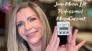 Jane Mann's Instagram, Twitter & Facebook