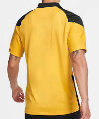Do not miss out we are live with the 2020/21 new jerseys head over to our online store (link kaizer chiefs is with zamoney m mathaba and 20 others at kaizer chiefs. Kaizer Chiefs 2020 21 Heimtrikot