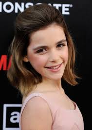 Short hairstyle for fashionable sari for long face. Kiernan Shipka Half Up Half Down Hairstyle For Short Hair Hairstyles Weekly