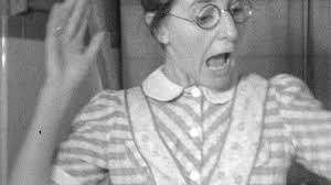 Watch Magician's Wife Makes the Christmas Cake online