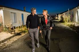 Désormais, le couple se déplace dans toute la france. Faut Il Regarder Le Telefilm Les Mysteres De L Ile Ce Soir Sur France 3