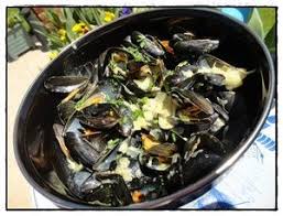 Moules Marinieres A La Creme Et Au Boursin Recette Iterroir Cuisine Et Produits Du Terroir Moules Marinieres Moules Moules Creme