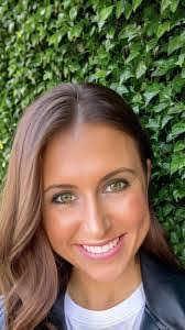 Ashley Redmond's Instagram, Twitter & Facebook