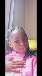 Ladies what can I drink i have a stomach ache i think it Ulcers can I drink  maybe citro soda?? I'm 7 months