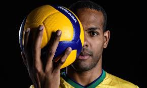 Jhulia rayssa mendes leal (born 4 january 2008) is a brazilian skateboarder who was a silver medalist at the 2020 summer olympics. Torca Por Mim O Brasil Me Acolheu E Virou Minha Segunda Casa Escreve Leal Cubano Do Volei Jornal O Globo