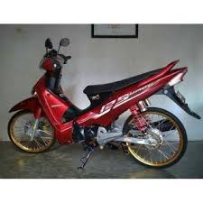 Ciri utamanya adalah bodi penuh dengan tempelan tulisan berbagai produk. Supra X 125 Variasi