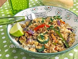 De pollo deshuesado (nosotros hemos usado unos solomillos de pollo de día). Arroz Salteado Con Verduras Receta De Divina Cocina