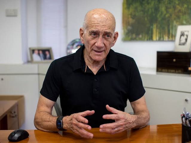 Former Israeli Prime Minister Ehud Olmert: What Caused the Terrorist  Attacks Was Arrogance - DER SPIEGEL