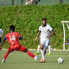 سبب اعتزال اللاعب مهند عسيري كرة القدم ، اعلن اللاعب السعودي اليوم الجمعة عن اعزالهم اعتزال كرة القدم نهائيا في رغم انضمامه لنادي الشباب في 17 مايو ، في قرار صدم جميع مشجعي كرة القدم في المملكة العربية السعودية، حيث رصد. S5qo Ppwu6kqmm