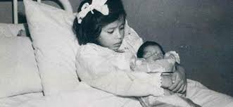 La Horripilante Historia De La Madre Mas Joven Del Mundo