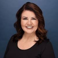 Jen Thayer's Instagram, Twitter & Facebook