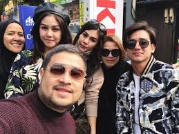 Dalam film yang tayang pada 2018 itu, . Adipati Dolken Dan Vanesha Prescilla Liburan Bersama Ke Jepang