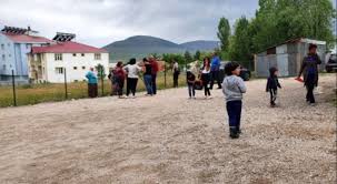 Söz konusu depremin ardından büyüklükleri 5.5 ile 1.0 arasında olan 392 adet artçı deprem meydana geldi. Bingol De Deprem Karakolda Gozetleme Kulesi Yikildi Yaralilarimiz Var Bursa Hakimiyet