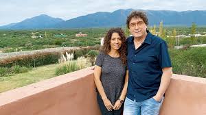 Belen;mediavilla ruiz marta;mendoza carrasco jose pablo;molto garcia adolfo manuel;minguela muñoz juan jose gomez maria jesus;talens cerrillo rafael;tornero jaen maria rosa;uria codina oscar;vila martinez isabel lucia. Caras Patricia Sosa Y Oscar Mediavilla Hacen La Cuarentena En Su Refugio Romantico Frente Al Uritorco Que Muestran Por Primera Vez