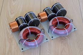 Humble Homemade Hifi Crossover Assembly In 2020 Electronics Projects Diy Hifi Electronics Projects