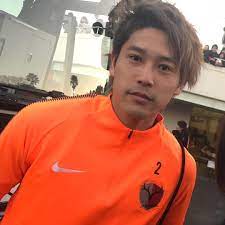 うさ子 on instagram 内田篤人 鹿島アントラーズ 川崎フロンターレ 今年も行って来たぜ 宮崎 長年の夢うっちーとも写真撮ってもらえて ちょっくら川崎フロンターレの見学にも行って来たよ athletic jacket puma jacket athletic