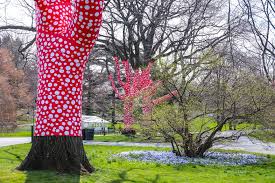 Originally scheduled for 2020, cosmic nature is the perfect analogy for how many of us feel this spring: Behold Yayoi Kusama S Spectacular Takeover Of The Ny Botanical Garden Gothamist