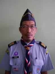 The current ketua pengakap negara (national chief scout) is major general (r) prof. Pen Ketua Pesuruhjaya Negeri Klm Ipg Tn Hj Hamdan Bin Ab Manaf Pengakap Yusofalhaj