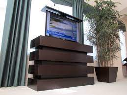 He thought about getting (or making) a pop up tv cabinet to hide the tv, but he did not want to replace or modify the furniture he already had in the room. Small Le Bloc Motorized Pop Up Tv Lift Cabinet Built By Cabinet Tronix Minimalistisch Schlafzimmer San Diego Von Tv Lift Cabinet By Cabinet Tronix Houzz
