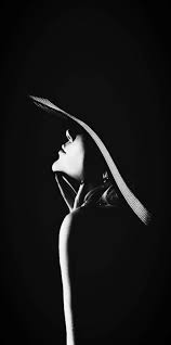 Black And White Profile Pictures Facebook 2020 Photography Portrait Profile Low Key 47 Ideas In 2020 Light And Shadow Photography Black And White Portraits White Photography