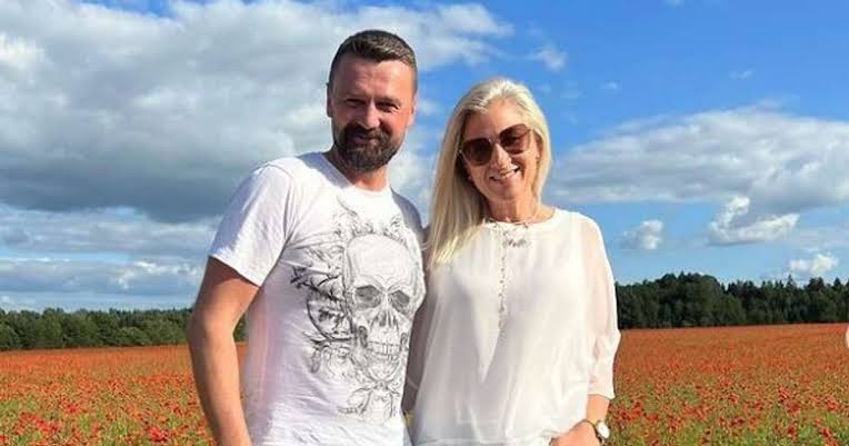 Armands Simsons parāda, kā meitai Patrīcijai veicas ar mācībām un dzīvi  Japānā | tv3.lv
