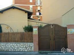 Richiedi informazioni e prenota la tua vacanza o weekend tra 232 annunci su casevacanza.it. House For Rent In A Private Property In Terracina Iha 22714